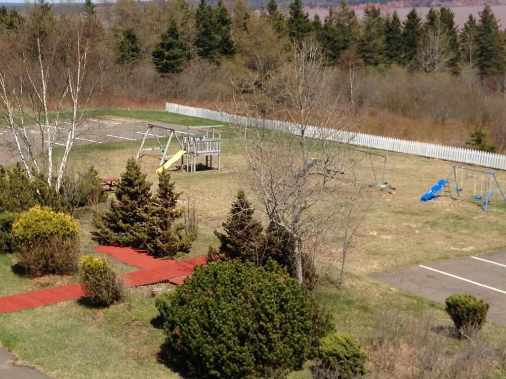 Hopewell Rocks Motel & Country Inn โฮปเวลเคฟ ภายนอก รูปภาพ