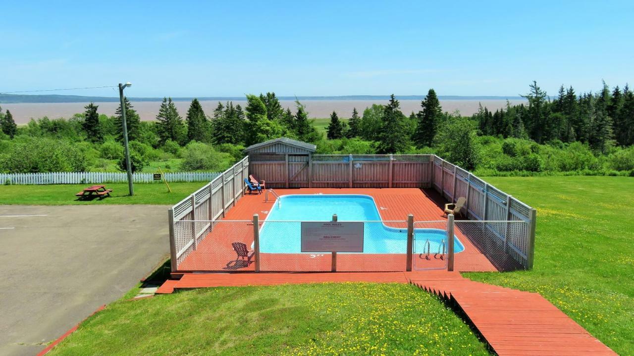 Hopewell Rocks Motel & Country Inn โฮปเวลเคฟ ภายนอก รูปภาพ