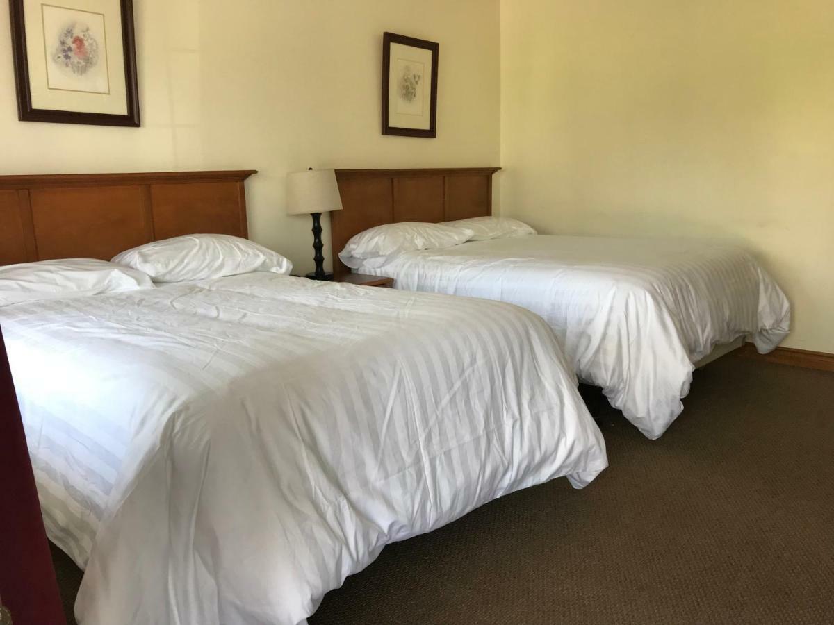 Hopewell Rocks Motel & Country Inn โฮปเวลเคฟ ภายนอก รูปภาพ